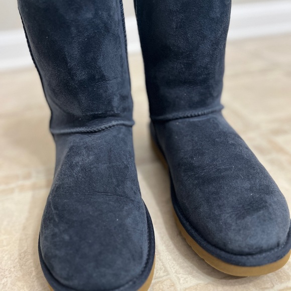 UGG Classic Short II Boot Size 9 - Picture 6 of 7